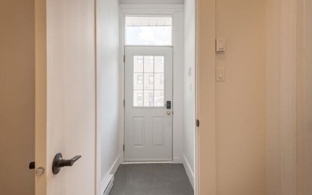 BRIGHT COZY 4Bed in the Heart of MileEnd