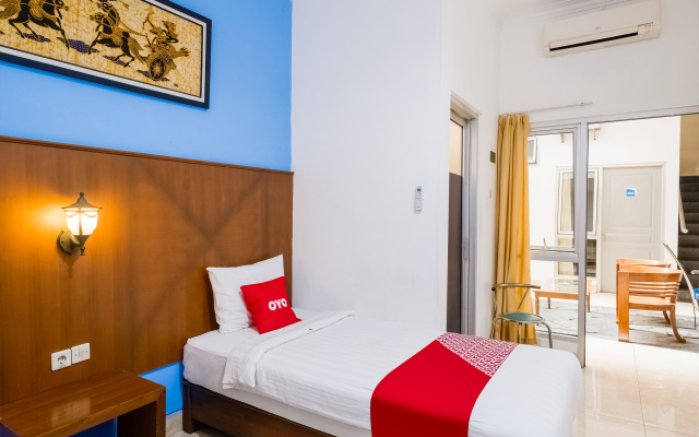 Poncowinatan Hotel