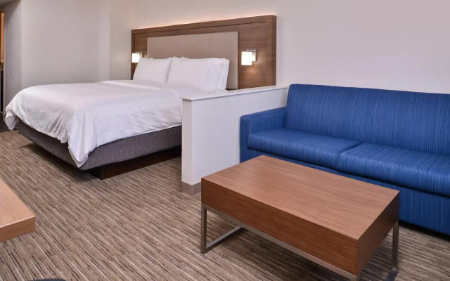 Holiday Inn Express Hotel & Suites Mesquite by IHG