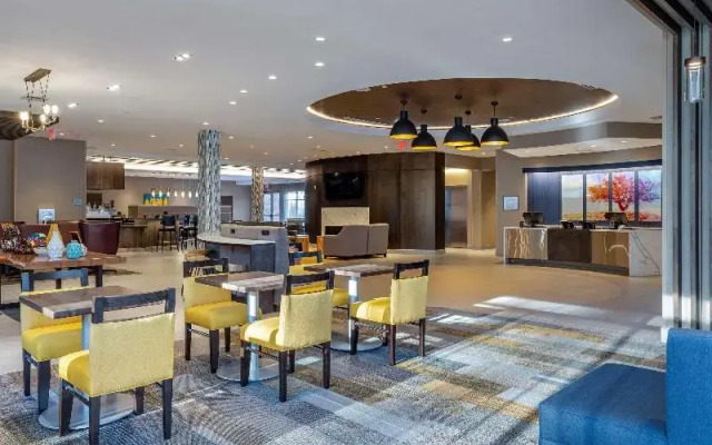 Cambria Hotel
