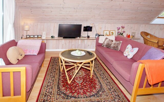 Relaxing Holiday Home in Hemmet With Terrace