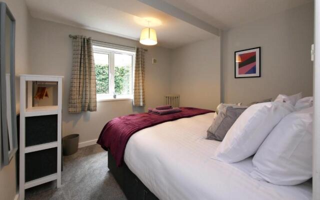Crewe Short Lets 4 Victoria Court, Crewe