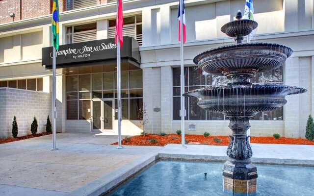 Hampton Inn & Suites Roanoke-Downtown