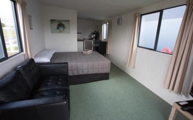 Raglan Holiday Park