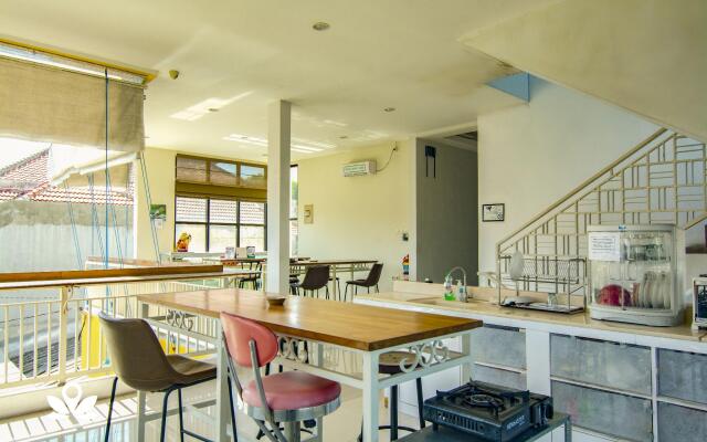 Family Guest House Kupang Baru