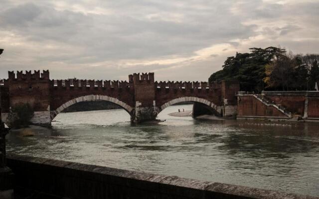 Cavour44 - Palazzo Canossa