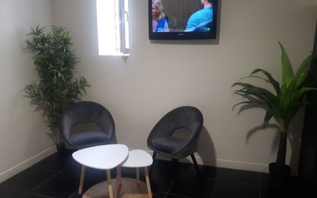 Guesthouse near Charles De Gaulle Airport