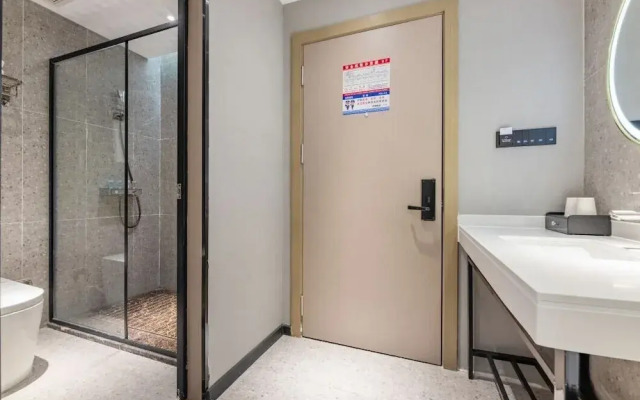 Berman Hotel Nanhai Guicheng Qiandenghu Branch