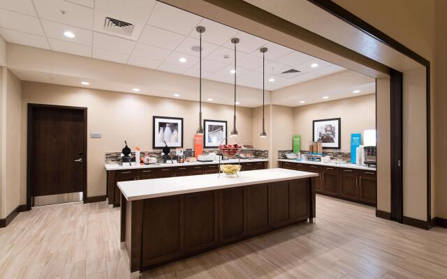 Hampton Inn & Suites Fayetteville