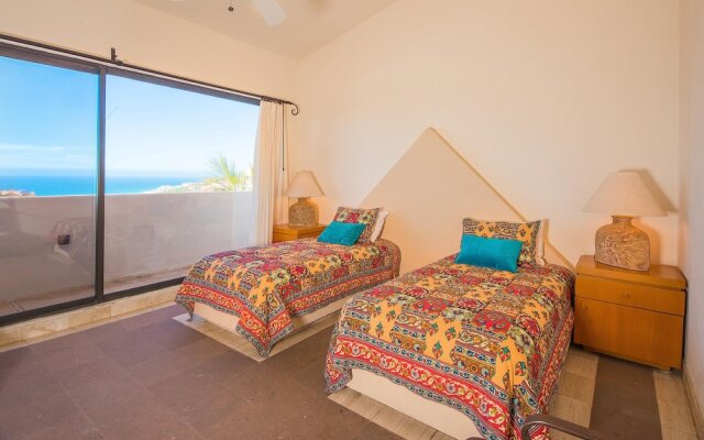 Gorgeous Ocean View Fits 17 Guests, Villa del Sol