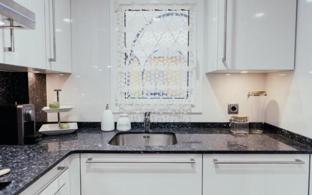 Hauzify I Apartament Marina