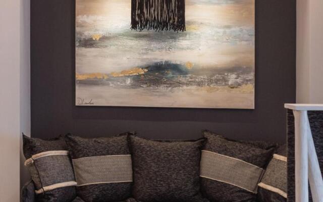 Acropolis Luxury Living