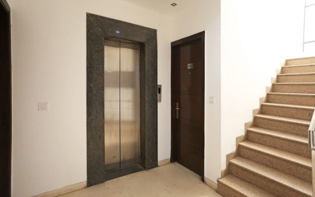 OYO 11656 Singh Suites