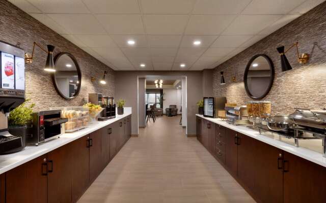 Microtel Inn & Suites by Wyndham Weyburn