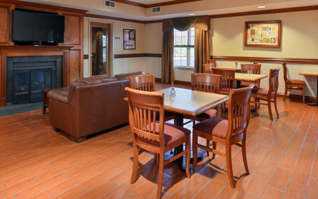 Holiday Inn Express Hotel & Suites Southfield - Detroit