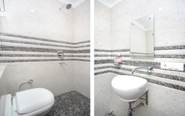 OYO 33389 Hotel 21