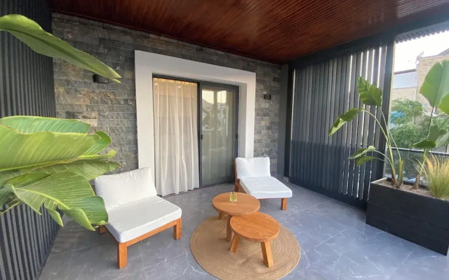 Maye Residence