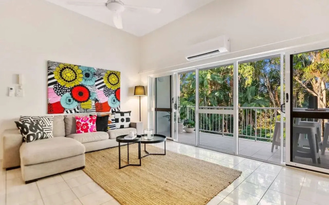 Melaleuca Hideaway - Beach Pool Free Parking