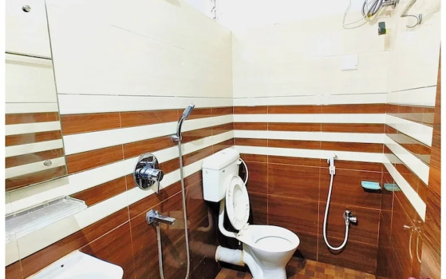 Hotel SR Near Temple Sea Beach Puri