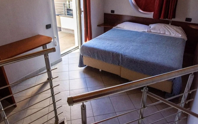 Room in Holiday House - Albavillage Residence Ideal Apartment for Families