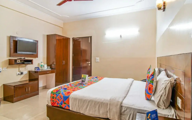 FabHotel Ashneer Residency