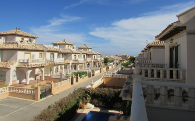 House With 2 Bedrooms In Orihuela With Pool Access And Terrace