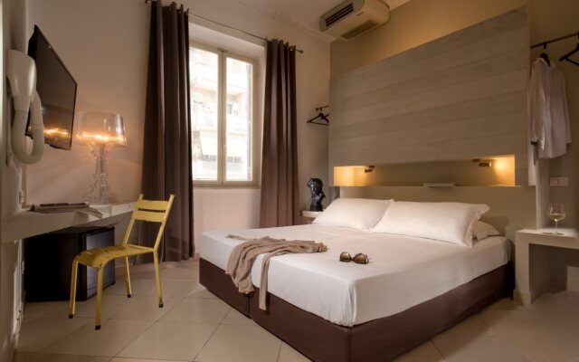 Crossroad Hotel