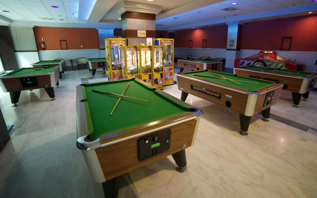 Holiday World VILLAGE Hotel