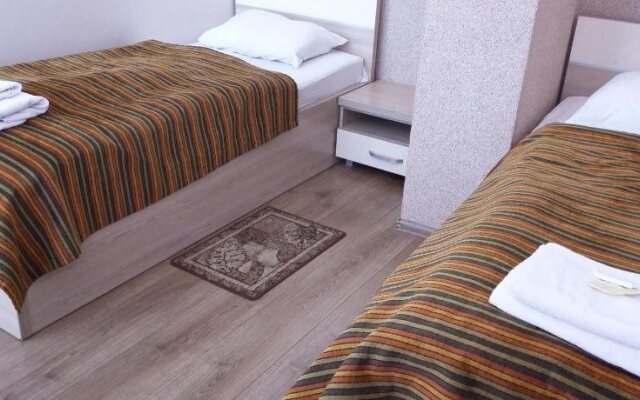 Hotel Merkuriy