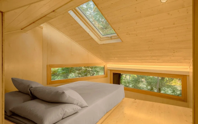 Aoos river Treehouse