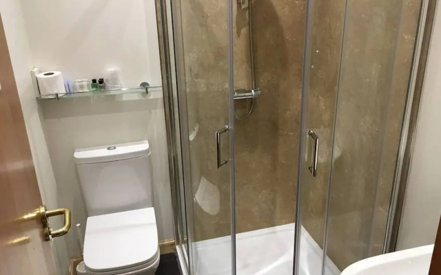 Standing Stones Hotel