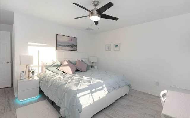 Cape Coral Duplex: Pool, Hot Tub, & Sunrise Views