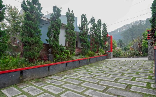 RedDoorz Plus @ Bukit Sekipan Tawangmangu