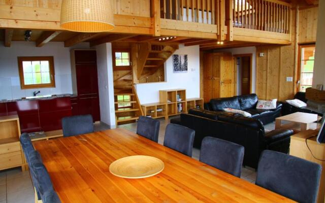 Christoph Standing & Calm Chalet 10 Pers