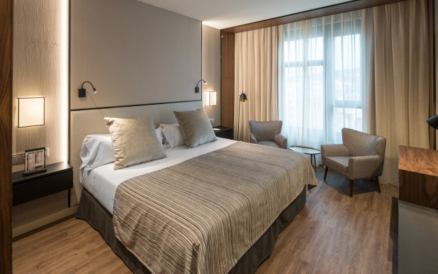 Catalonia Barcelona Plaza