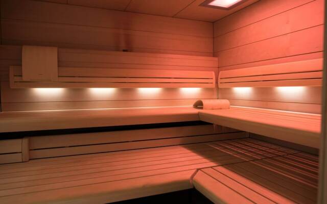 The Green Elephant Hostel & Spa