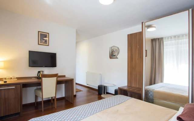 Hotel Villa Karda