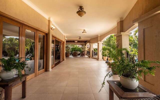Srvittinivillas Brres/16 Spacius Villa / Large Family/ Group/ Couples/holiday
