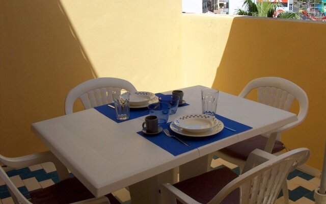 Central & Beach Los Cristianos by HelloApartments