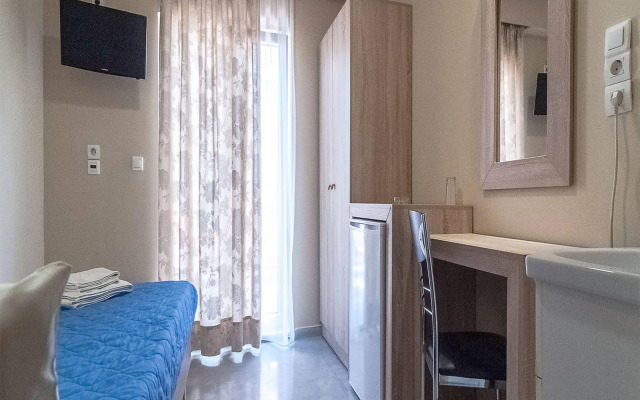 Elikon Hotel