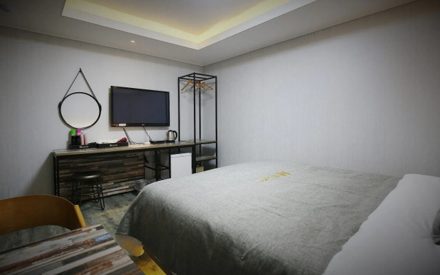 Jecheon M Motel
