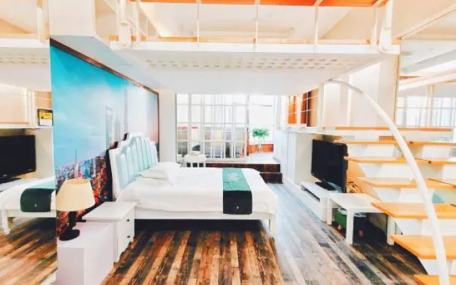 Yixuan light luxury hotel (Shanghai Bund store)