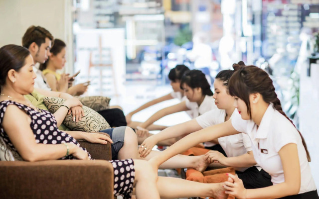 Saigon Charm Hotel