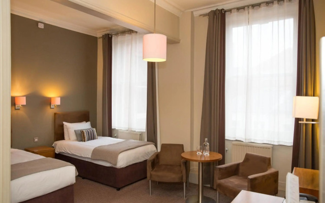 The Met Hotel
