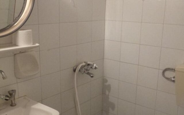 Hotel Rovies