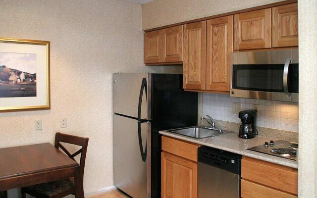 Staybridge Suites Columbus - Worthington, an IHG Hotel