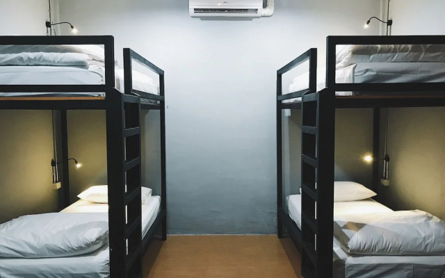 Bedbox Vientiane Hostel