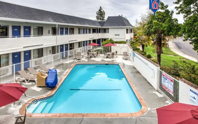 Motel 6 Fairfield, CA - North