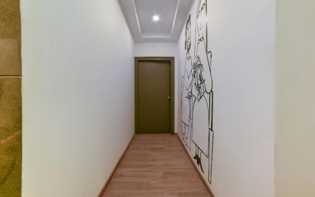 OYO Townhouse 175 Pure Stays Near Airport