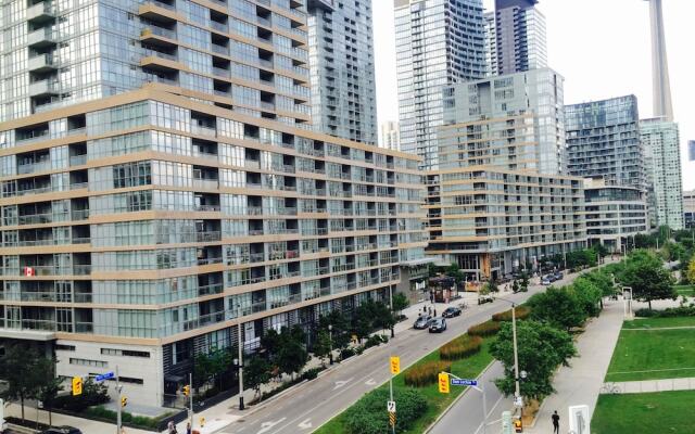 Beautiful Home by Rogers Centre